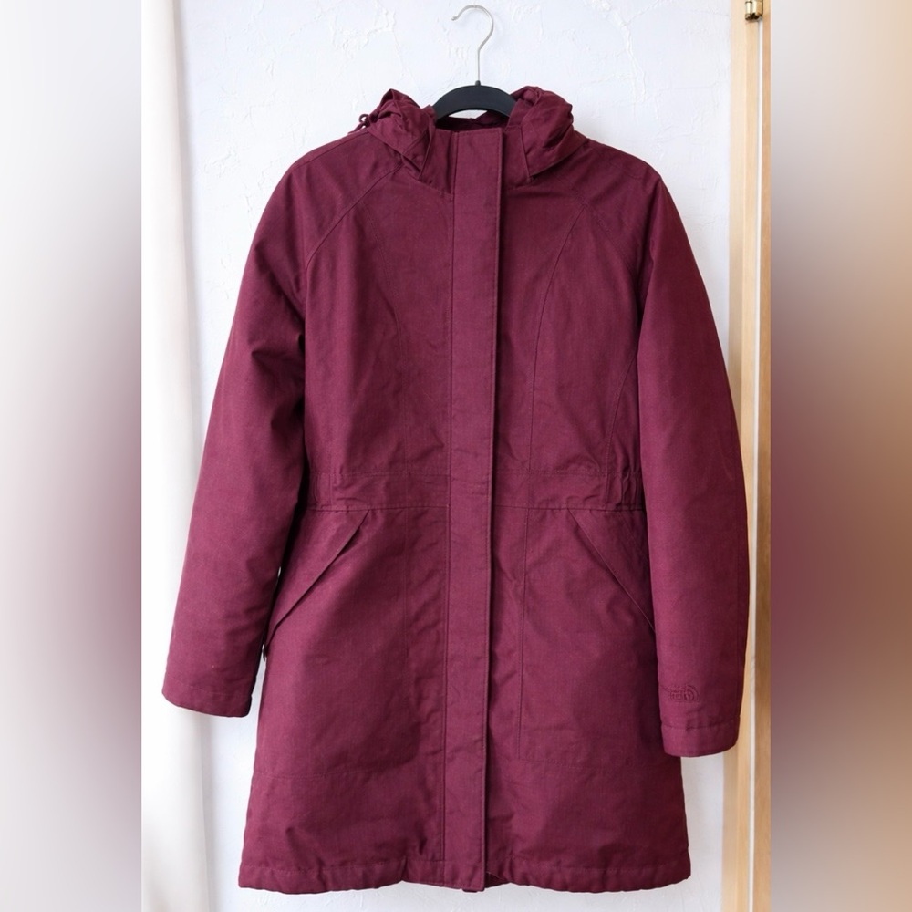 The North Face Women’s L Burgundy Insulated Parka Hooded Winter Coat Full Zip